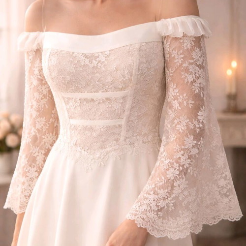 Boho wedding dress like new with lace and airy skirt