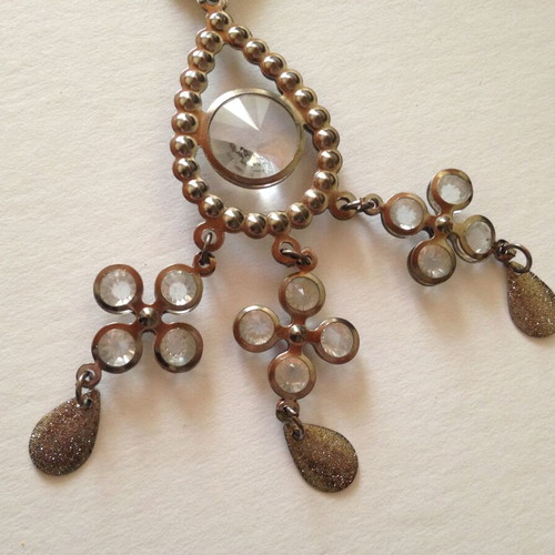 Long necklace used, silver color