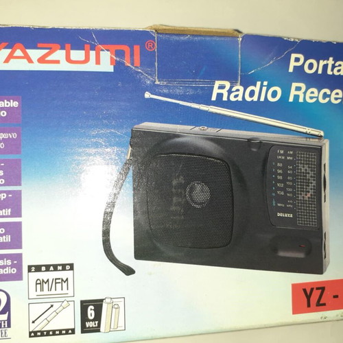 Yazumi YZ-823 Portable Battery Radio AM/FM new in box
