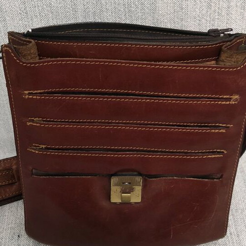 Leather Shoulder Bag Leopard like new, brown professional briefcase