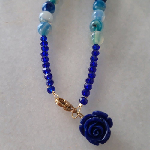 Handmade set with blue agates and steel clasps like new