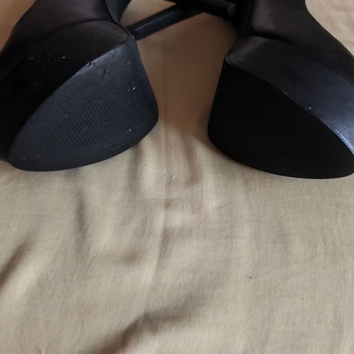 Jessica Simpson Stiletto Heel Black Pumps Like New