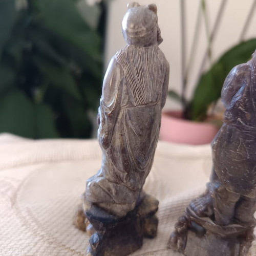 Pair of Chinese sages hand-carved in soapstone like new