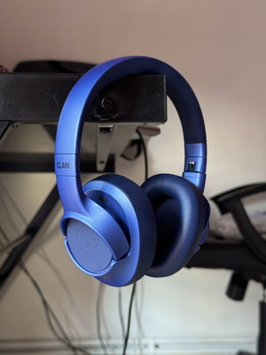 Core by Clam Bluetooth Over-Ear Headphones like new, blue