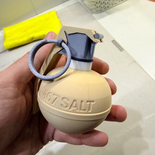 Salt shaker shaped like M67 grenade like new
