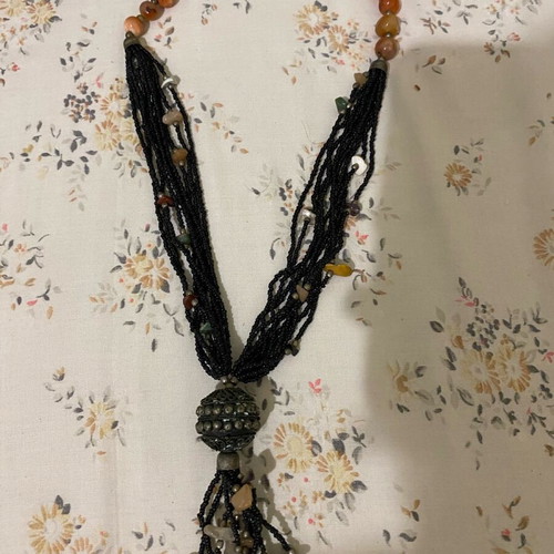 Necklace with semi-precious stones new, black and orange