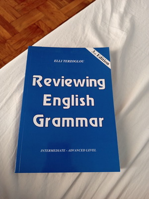 Βιβλίο Reviewing English Grammar καινούργιο, μεσαίο έως προχωρημένο επίπεδο