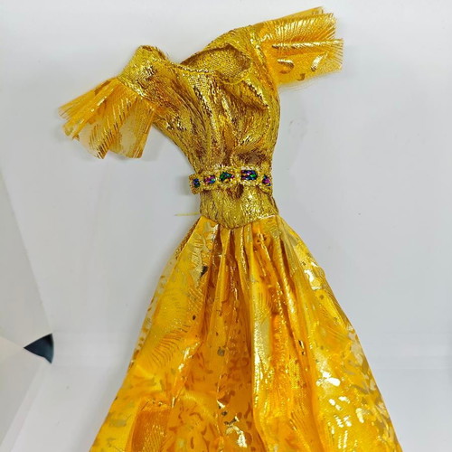 Gold Barbie Mattel Holiday Celebration 2002 dress like new