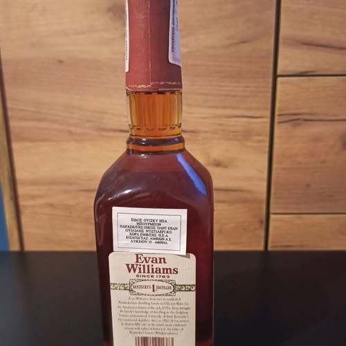 Evan Williams Whiskey 8 Year Old new