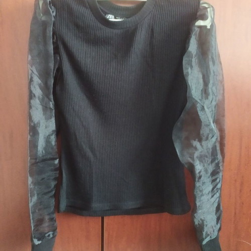 Zara rib blouse with organza sleeves used, black, size S