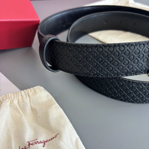 Salvatore Ferragamo leather belt with gold Gancini buckle, full set