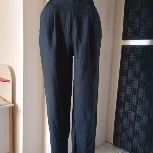 Sisley women's linen pants size S, black