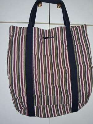 Gas shoulder bag used