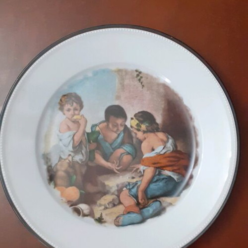 Kaiser porcelain wall plate from West Germany like new