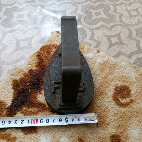 Old cast iron iron used