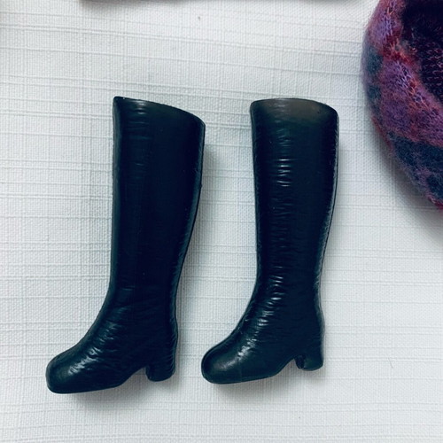 BIBIBO MELONTY set like new with dress, hat, vest and boots