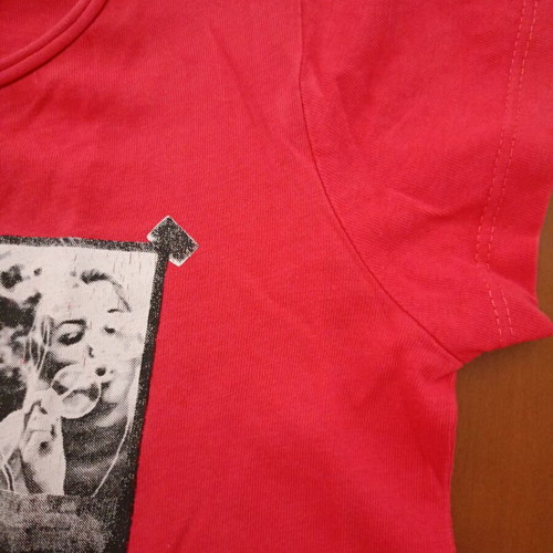 s.Oliver Kids T-shirt Never Stop Dreaming in Red like new, size 104-110