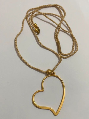 Necklace with gold heart like new, adjustable cord, beige and gold tone