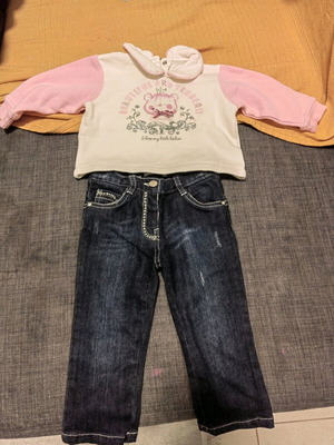 Clothing set for 12-month-old girl like new