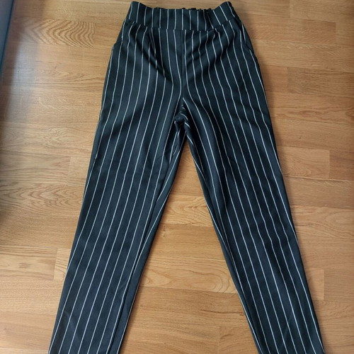 Women's striped pants like new, soft fabric with elastic waist