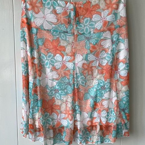 Light skirt like new, orange and turquoise, size XL
