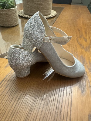 Silver glitter children's ballerina shoes size 33