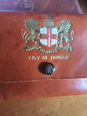 Vintage Squire leather coin wallet City of London, like new