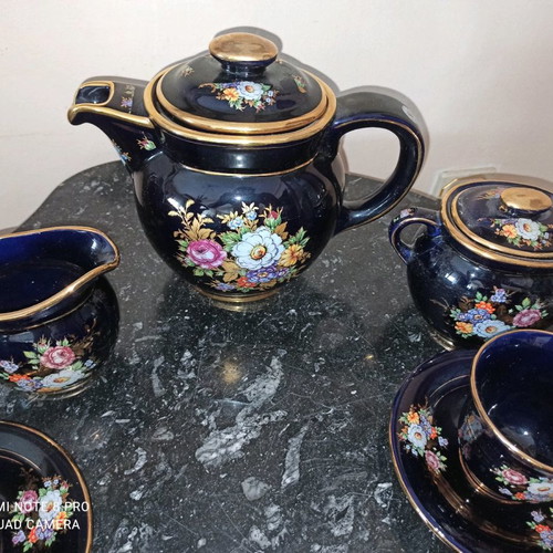 Porcelain coffee/tea set 24K gold like new, blue, 7 pieces