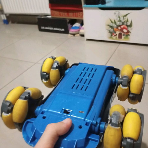 Drift car remote controlled like new