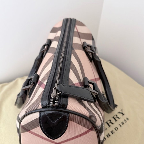 Burberry Nova Check Boston Bag like new, handheld, black and beige