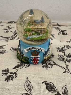 Snow Globe Luxembourg medium size like new