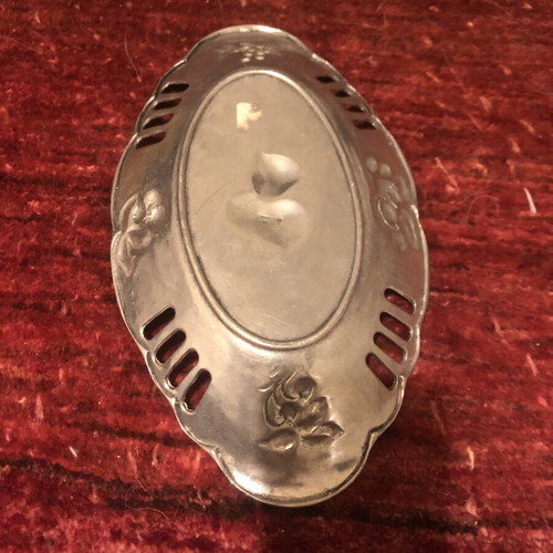 Small vintage fruit bowl tin, like new