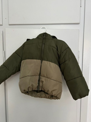 H&M jacket 18-24 months like new, light and dark green with hood
