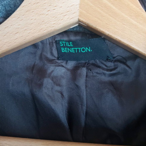 Benetton women's montgomery blue wool like new, size S