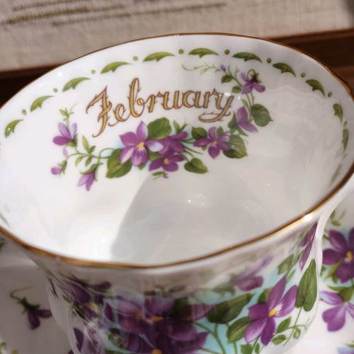 Royal Albert February tea cup like new, bone china