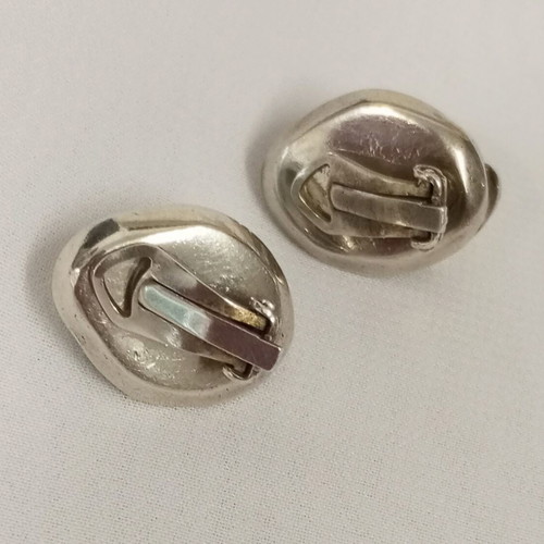 Silver 925 earrings with Nautilus shell pearly in excellent condition