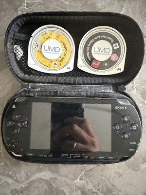PSP 1000 bundle with Ape Academy and Grand Theft Auto Liberty City Stories games