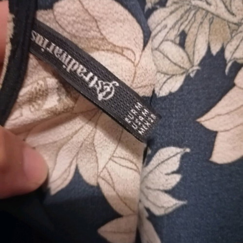 Stradivarius mid-length dress like new, floral colors
