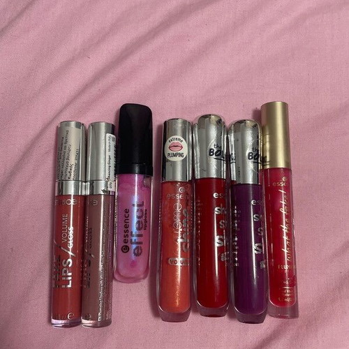 Lip gloss essence Catrice used, pack