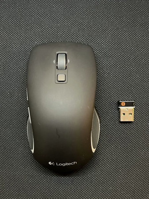 Logitech M560 ασύρματο ποντίκι μαύρο σαν καινούργιο