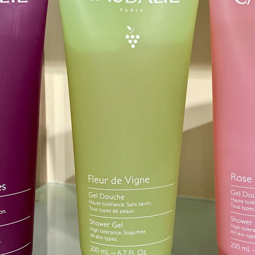 Caudalie shower gels new set of 4 x 200ml