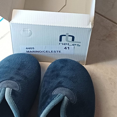 Neles house slippers, size 41, dark blue velvet texture