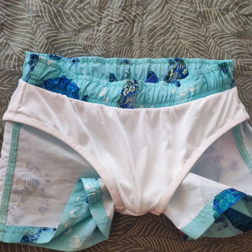 Benetton boy's swimsuit like new, size 3-4 years, turquoise