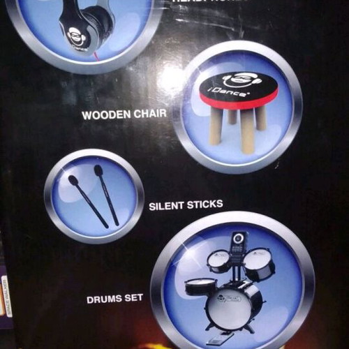 Electronic drums like new with built-in speaker and 12 drum sets