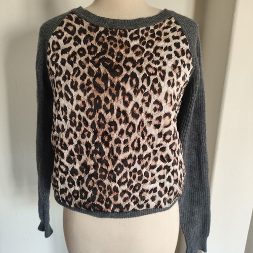 Jucca Grey Wool Cashmere Sweater with Animal Pattern S Like New