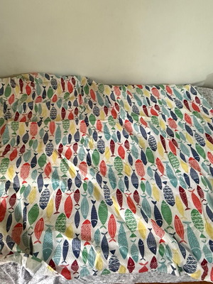 Bed sheet with colorful fish pattern