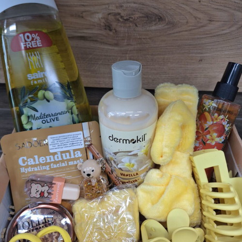Care set new with body mist, face mask, terracotta, and accessories