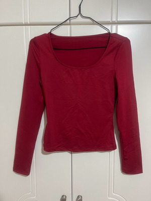 Long sleeve blouse like new, burgundy, size S
