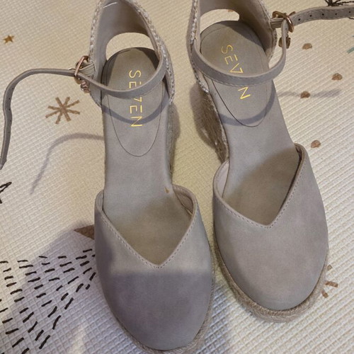 Seven summer women's espadrille-style platform sandals like new, beige, size 37