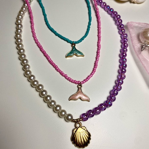 Summer jewelry set new with 3 necklaces, 2 bracelets and earrings